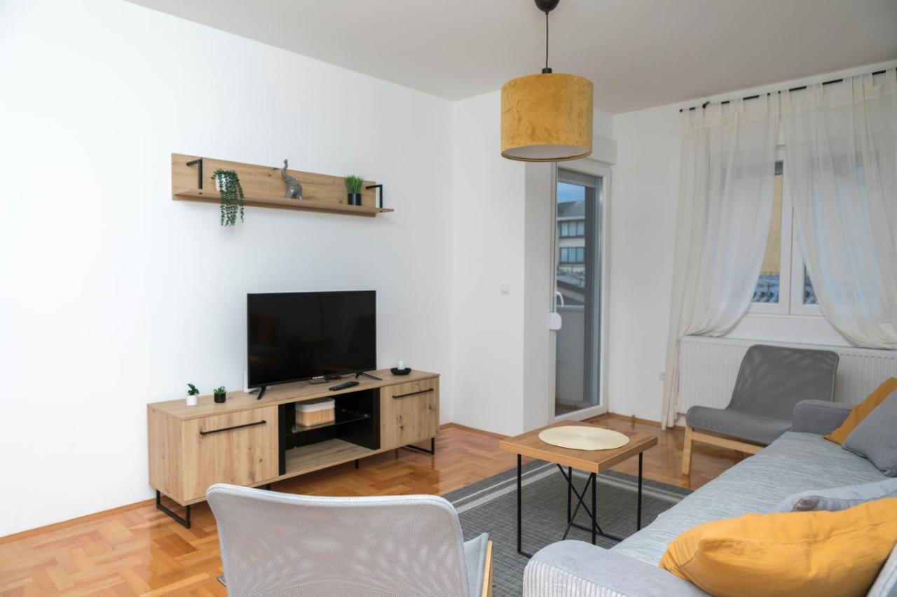 Apartment Center